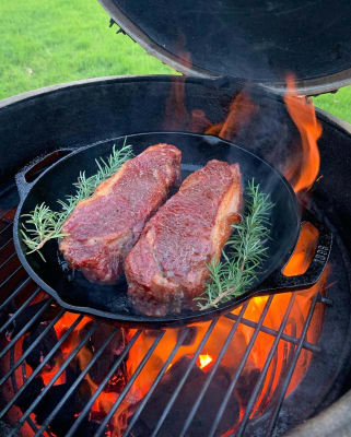 Cowboy Hardwood Briquets