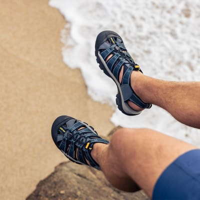 KEEN Newport H2 | Mens Outdoor Sandals | Rogan's Shoes