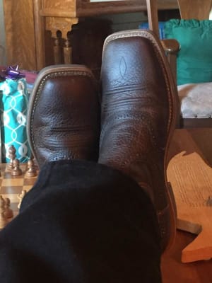 Ariat heritage roughstock wide square toe deals