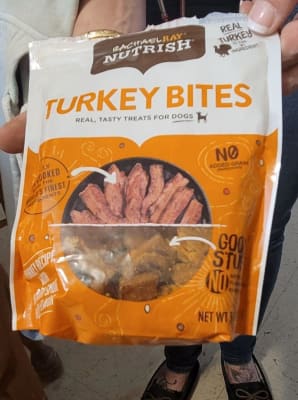 Rachael ray nutrish turkey bacon top