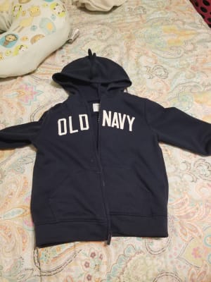 Old navy shark hoodie 2025