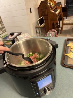 Instant Pot® Pro™ 8QT Multi-Use Pressure Cooker