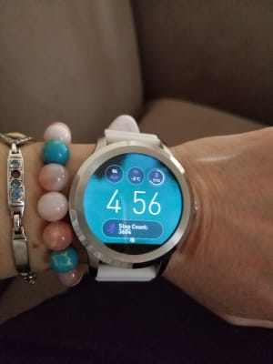 Gen 2 Smartwatch Founder White Silicone