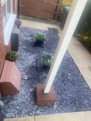 Suburban Stone 40mm Plum Slate Chippings Major Bag Wickes