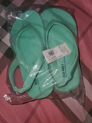 Green flip flops old sale navy