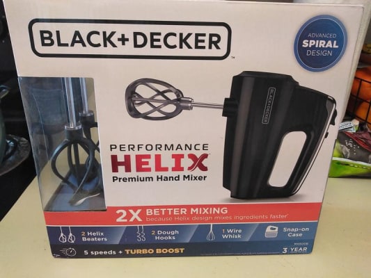 BLACK+DECKER Helix Performance Premium Hand Mixer, 5-Speed Mixer, White,  MX600W 