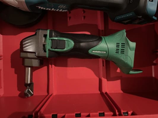 Hitachi cordless sales nibbler
