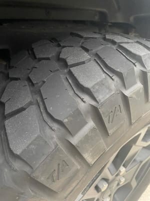 BFGoodrich Mud-Terrain T/A KM2 | 255/75R17 111Q | Sullivan