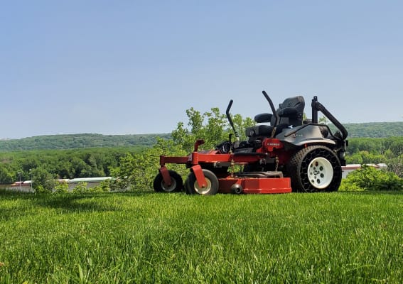 Lazer Z E Series Commercial Zero Turn Mowers Exmark