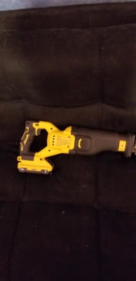 Murdoch s DEWALT 20V MAX XR Brushless Reciprocating Saw with Power Detect Tool Technology Kit DCS368W1