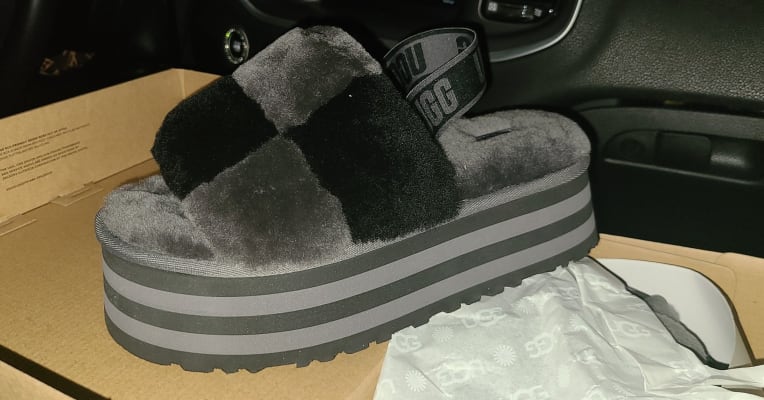 Disco Checker Slide | UGG® Official