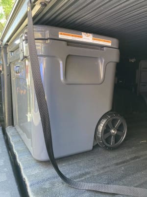 Yeti Roadie 60 Wheeled Cooler - King Crab Orange | elliottsboots