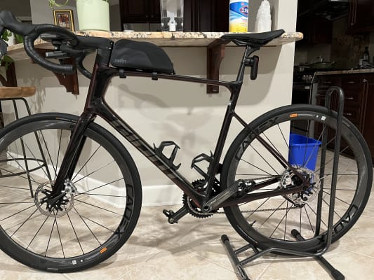 Defy Advanced SL 0 (2025) | Endurance bike | Giant Bicycles US