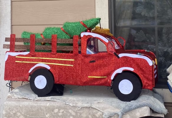 Big lots red truck with christmas tree clearance