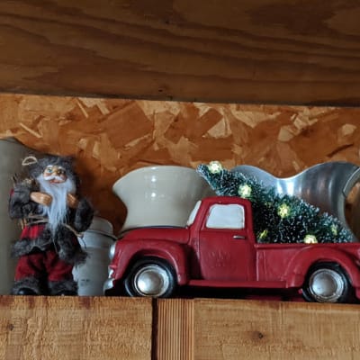 Big lots red truck with christmas tree clearance