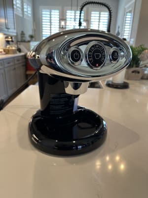Francis Francis X7.1 Black Espresso Capsule Machine - illy eShop