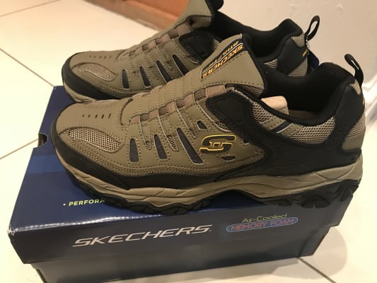 Skechers wonted shop