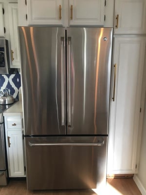 Cwe23sp4mw2 Cafe Series 36 Counter Depth French Door Refrigerator With Twinchill Evaporators And Wi Fi Connect Matte White With Brushed Bronze Handles