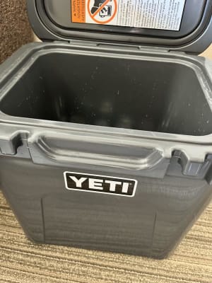 Murdoch's – YETI - Roadie 48 Wheeled Cooler