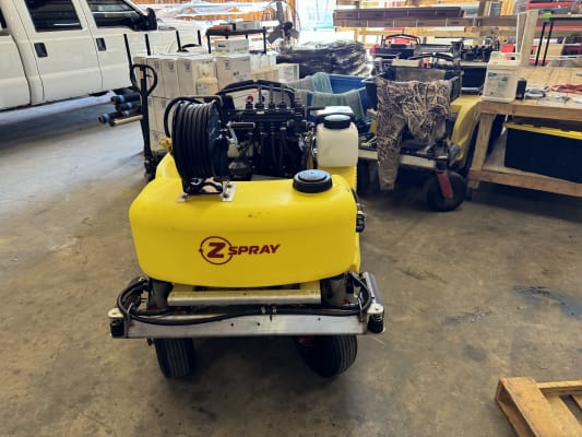 Z-Spray LTS Lean-to-Steer 36-inch Spreader Sprayer | Z Turf