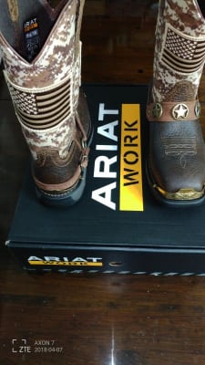 Ariat Men's Workhog Patriot Safety Boots - Earth/Sand Camo