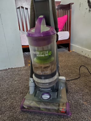 Powerlifter™ Pet Rewind Vacuum 1792 