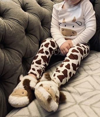 Old navy sale giraffe onesie