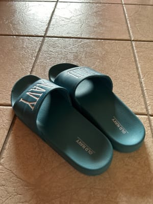 Old navy slides mens sale