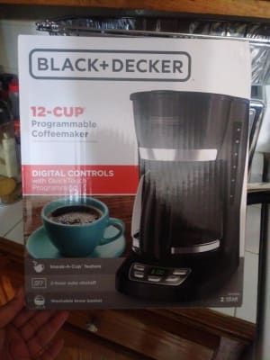 BLACK+DECKER™ 12-Cup Programmable Coffee Maker