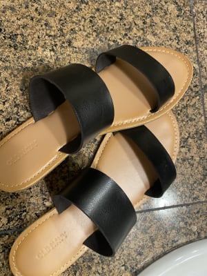 Designer Leather Slides For Women And Men High Quality Beach Brown Leather  Sandals With Double Buckle For Summer Fashion From Unionwholesale2, $51.83  | DHgate.Com
