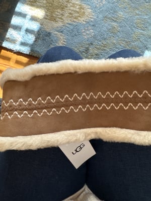 UGG® Atherson Embroidered Headband for Women | UGG® display picture 2