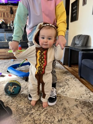 Baby hot dog hotsell costume 12 months