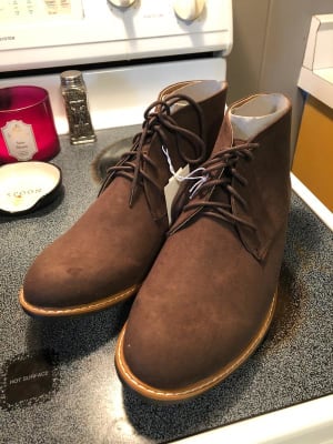 Old navy chukka boots 2025