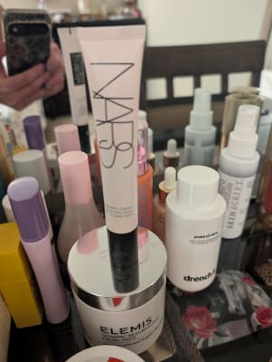 Glowing Makeup Set for a Natural Dewy Look | NARS
