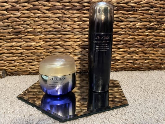 Future Solution LX Concentrated Balancing Softener | SHISEIDO