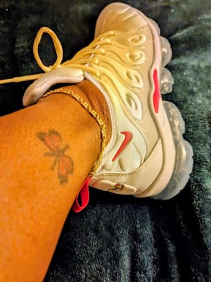 Neon yellow vapormax womens cheap