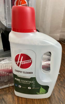 Hoover 50 oz Pure Essentials Carpet Cleaner Solution, Ah31960