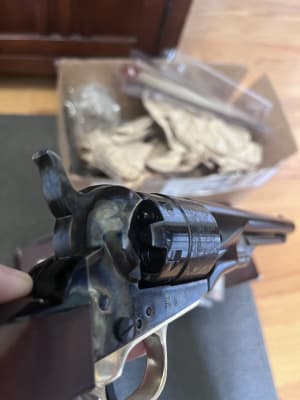Revolver poudre noire PIETTA 1860 ARMY - Armurerie Pisteurs