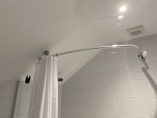 Curved Shower Curtain Rail Chrome, How To Fix Curved Shower Curtain Rod