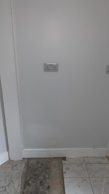 Dulux white store mist