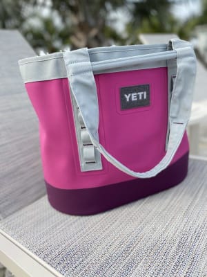 Camino Carryall 35 Coral 2024 favors