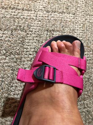 Women's chillos sales slide reviews