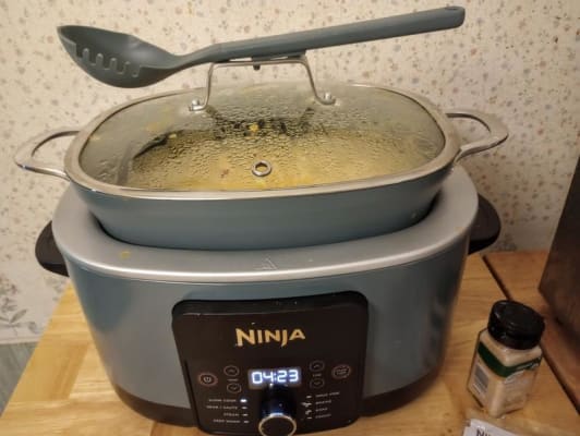  Customer reviews: Ninja MC1001 Foodi PossibleCooker PRO 8.5  Quart Multi-Cooker, with 8-in-1 Slow Cooker, Dutch Oven, Steamer, Glass Lid  Integrated Spoon, Nonstick, Oven Safe Pot to 500°F, Sea Salt Gray