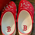 Red sox crocs shop