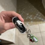 Vans old skool keychain sale