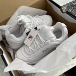 white fila disruptor junior