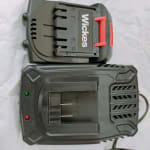 Dewalt sales charger wickes
