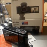 Sony ZV-1 Camera for Content Creators and Vloggers - DCZV1/B, 027242920552