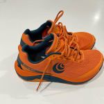 Excellent road to trail shoe with lots of cushion!