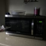 Black+Decker 1000 Watt 1.1 Cubic Feet Countertop Table Microwave Oven,  White, 1 Piece - Kroger